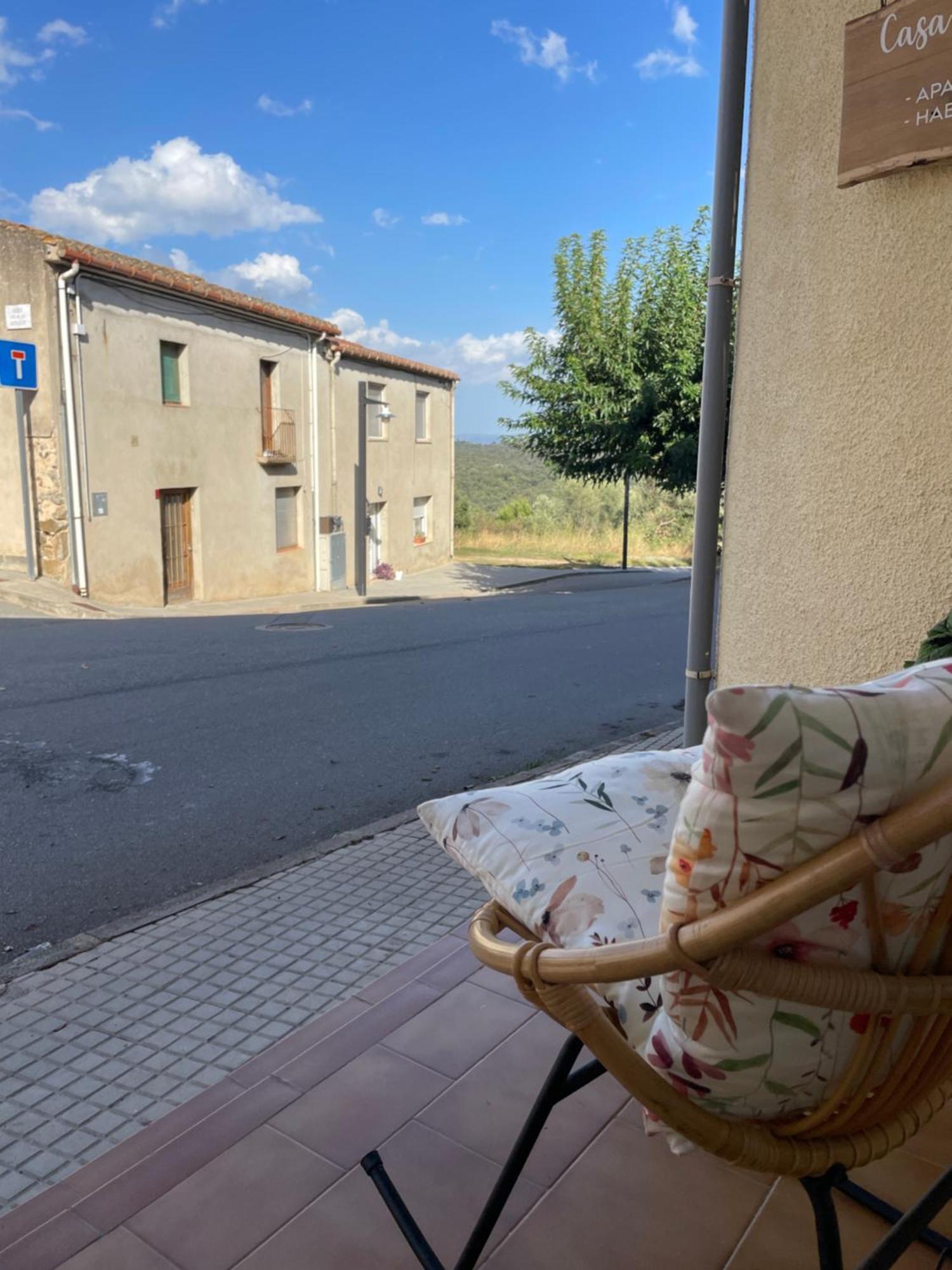 Hotel Douce Pause Darnius Exterior foto