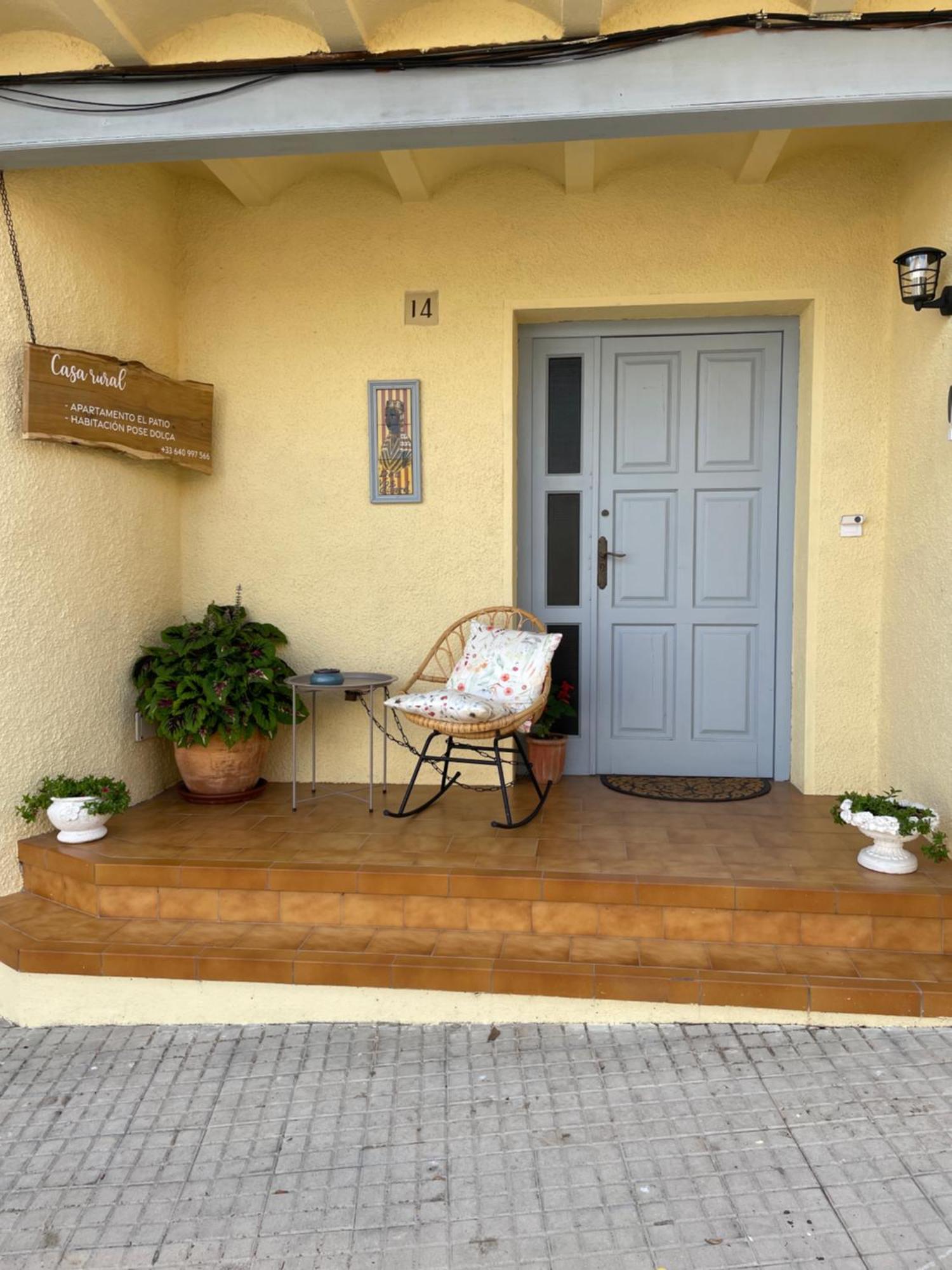 Hotel Douce Pause Darnius Exterior foto